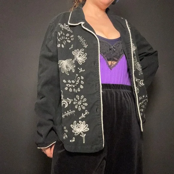 Vtg 90s Artsy XL Black Embroidery Floral Western Cotton Denim Jacket Celestial - Picture 2 of 9